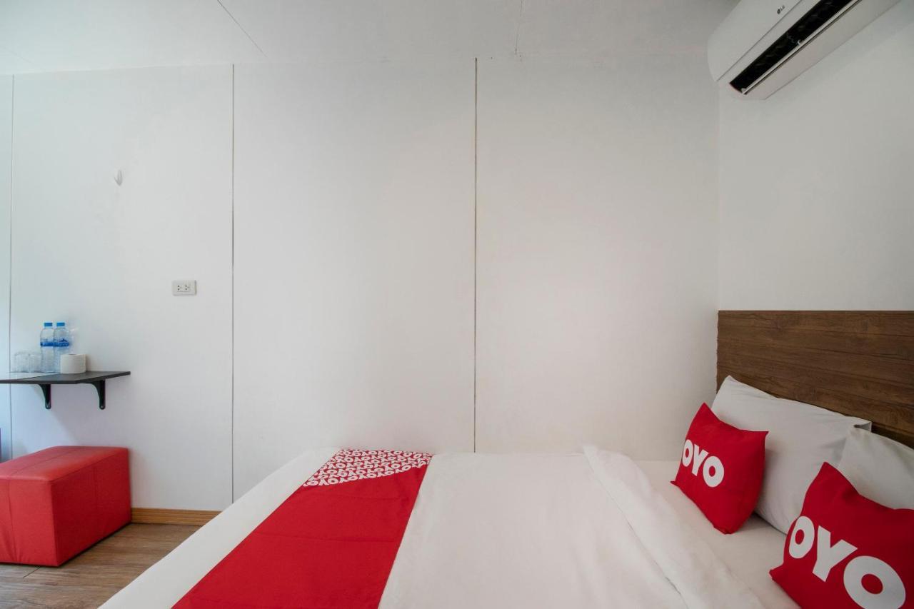 Oyo 673 Nice Sleep Box Hotel Chiang Mai Eksteriør bilde